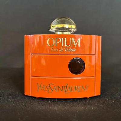 Yves Saint Laurent Opium Perfume 