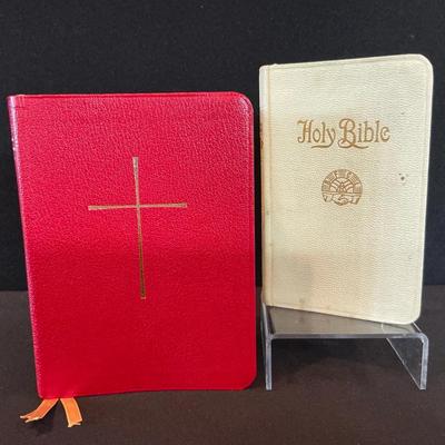 Vintage Holy Bible And Book Of Common Prayer