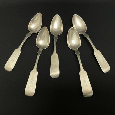 5 Antique Sterling Silver Or Coin Silver Coffee Or Dessert Spoons