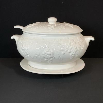 Soup Tureen 