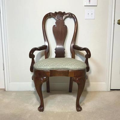 Queen Anne Style Upholstered Chair 
