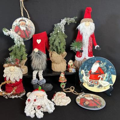 Santa Decor & More
