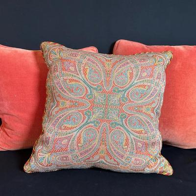 Velvet And Decorative Throw Pillows 