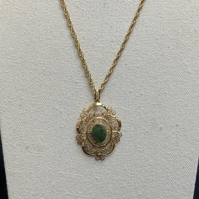 Vintage Winard 12K Gold Filled Pendant And Chain