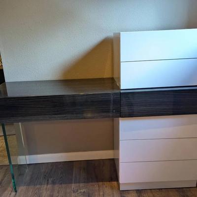 7 Drawer Dresser Set