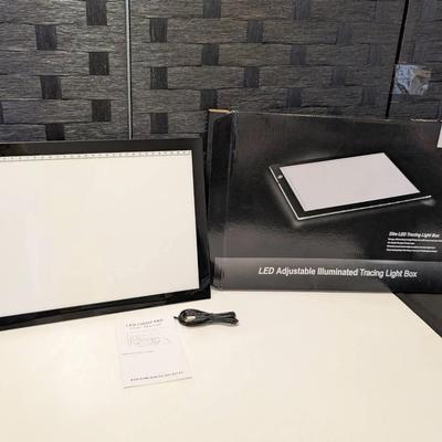 LED Adjustable Illuminated Tracing Light Box New Unboxed To Show (USB Connection)
