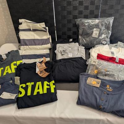Size XL & 2XL: Sweatshirts, Long & Short Sleeve Shirts, & 2 Pants 