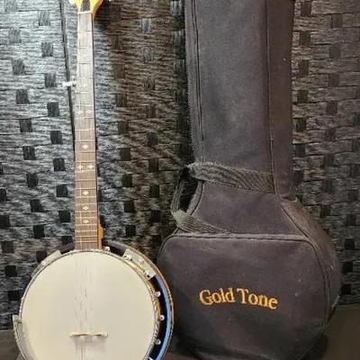 Gold Tone 5-String Banjo, Gold Tone Bag & Earl Scruggs Banjo Book