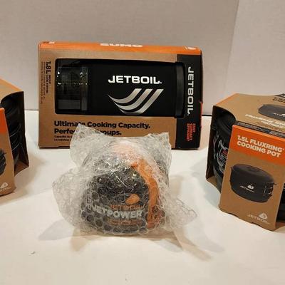 New JETBOIL 1.5L Fluxring Cooking Pot (2), 1.8L Cooking Cup, & Jetpower Fuel