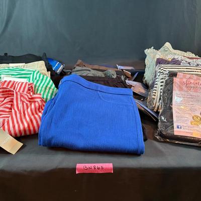 BN865 Chico’s, Simply Vera, Soft Surroundings, And More! Women’s Clothing! 