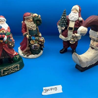 BN748 Collectible Saint Nick Figurines 