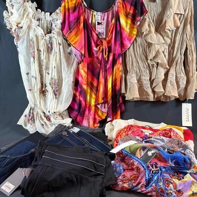 BN821 Women’s Clothing! Tops, Jeans, Leggings And More!