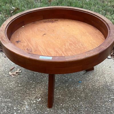BN993 Round Coffee Table 