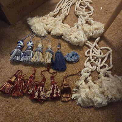 Large Lot of Decorative Tassels & Curtain Tiebacks – Mixed Styles