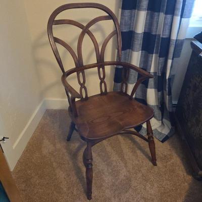 Antique Gothic Windsor Armchair – Curved Back Accent Chair, Cottage/Farmhouse Style