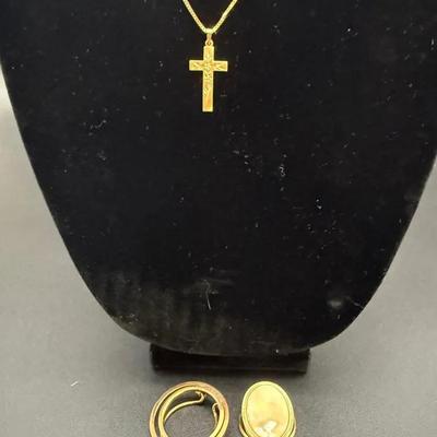 14kt Gold Cross Necklace & Scarf clips