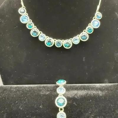 Nine West Matching Necklace & Bangle Bracelet