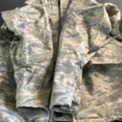 Dakota Outerwear Coverall Medium Regular, 5 Pair Propper Air Force Camouflage 34 Regular Pants