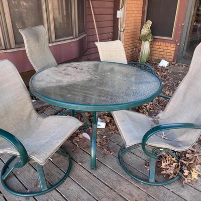 Green Metal Frame And Glass Table And Chairs Table 47x 27