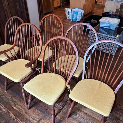 Six Matching Dining Table Chair Set & Seat Pads