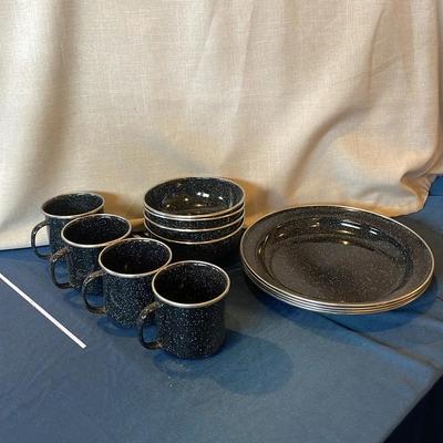 Black Enamel Dinnerware Camping Set 