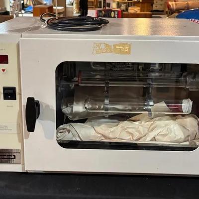 Enprotech Unitherm Model 6/12 Hybridization Oven 14”x22”x14 1/2”