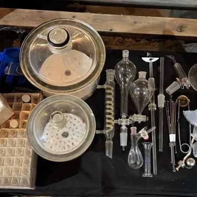 2 Pyrex Desiccators, Precision Chemistry Glassware, Flasks, Reaction Tubes, Scintillation Vials 