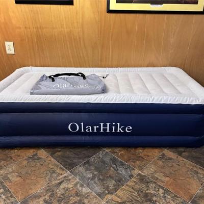 OlarHike Built-In Air Pump Mattress.jpg