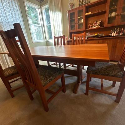 McKinnon extendable cherry dining table & chairs