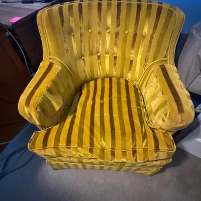 Vintage arm chair