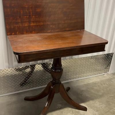 Pedestal Drop-Leaf Side Table