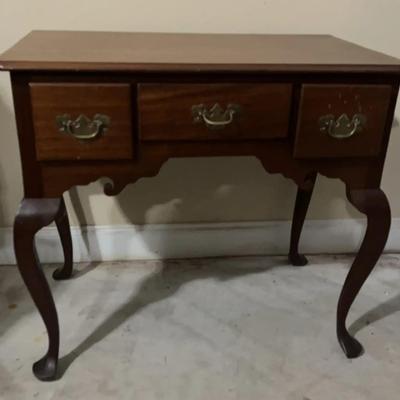 Copenhaver’s Furniture Queen Anne Console Table