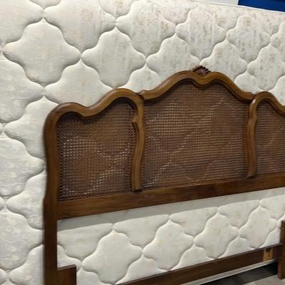 Queen Sertapedic Mattress with Thomasville Wooden Cane Headboard