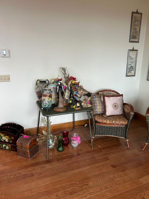 Sale Photo Thumbnail #128