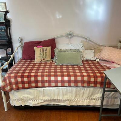 Sale Photo Thumbnail #94