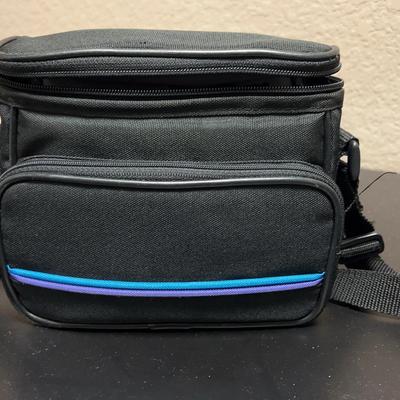 Lot 320: Yashica MicroElite Zoom 90 35mm Film Camera – Untested