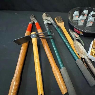 213: Garden Tool Clean Out , Small Engine Oil And Planters 