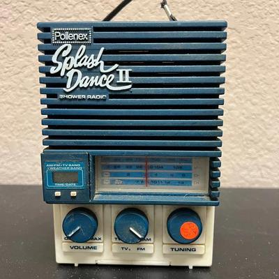 Lot 318: Pollenex Splash Dance II AM/FM/TV/Weather Shower Radio