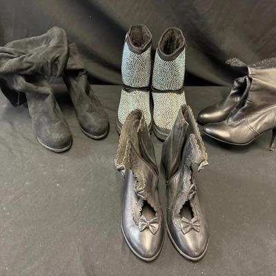 259: Women’s Black Boot Collection 8/8.5