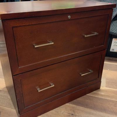 529: Elegant File Cabinet