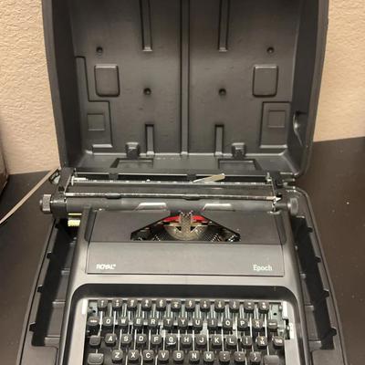 Lot 301: Royal Epoch Typewriter