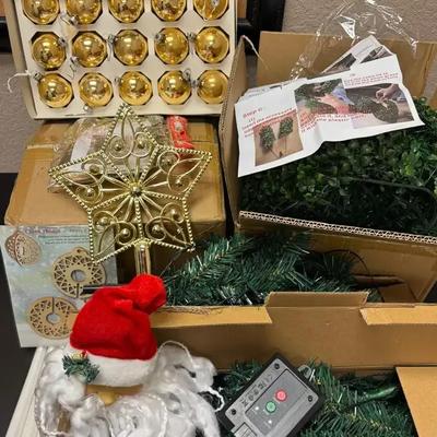 Lot 113:  Christmas Lot