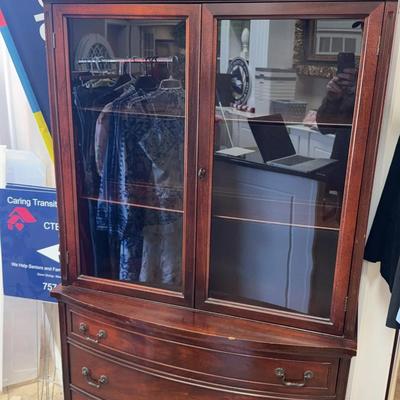 504: Antique Bow-Front Mahogany China Cabinet – Federal Style Scroll Pediment – 78”H x 36”W x 17”D