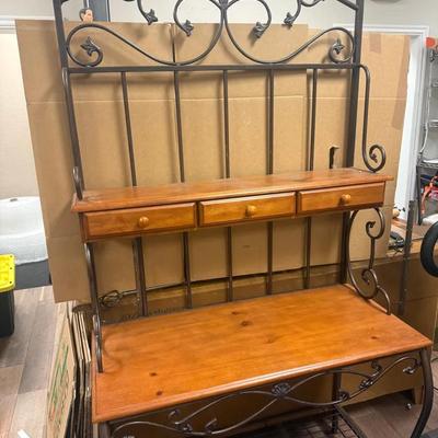 527: Charming Wood & Metal Baker’s Rack – 41”W x 20”D x 77”H