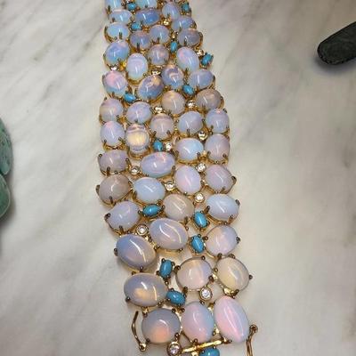 Sale Photo Thumbnail #376