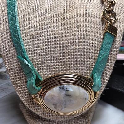 Sale Photo Thumbnail #286