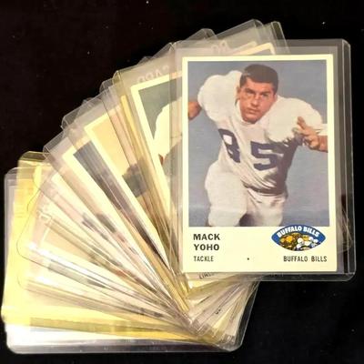 12 1961 Fleer Football Cards, Some Rookies