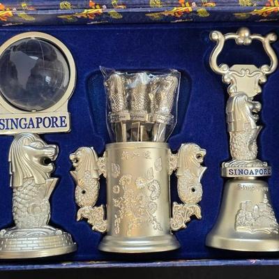 Vintage Singapore Travel Souvenir Barware Set
