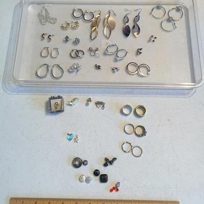Costume Jewelry - Earrings, Rings & Gems/Beads+++