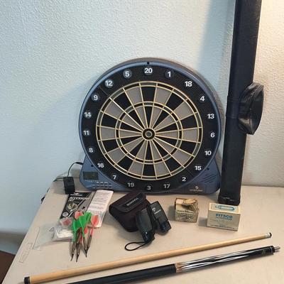 Men’s Lot - Sports Craft Electronic Dartboard, Tai Ba Pool Cue, Bushnell Binoculars 